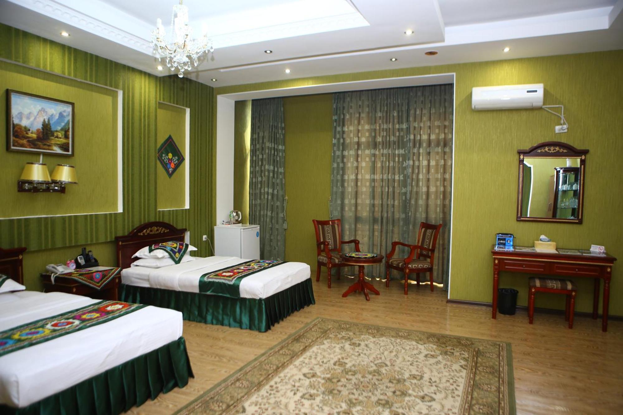 Oriyo Dushanbe Hotel Exterior photo